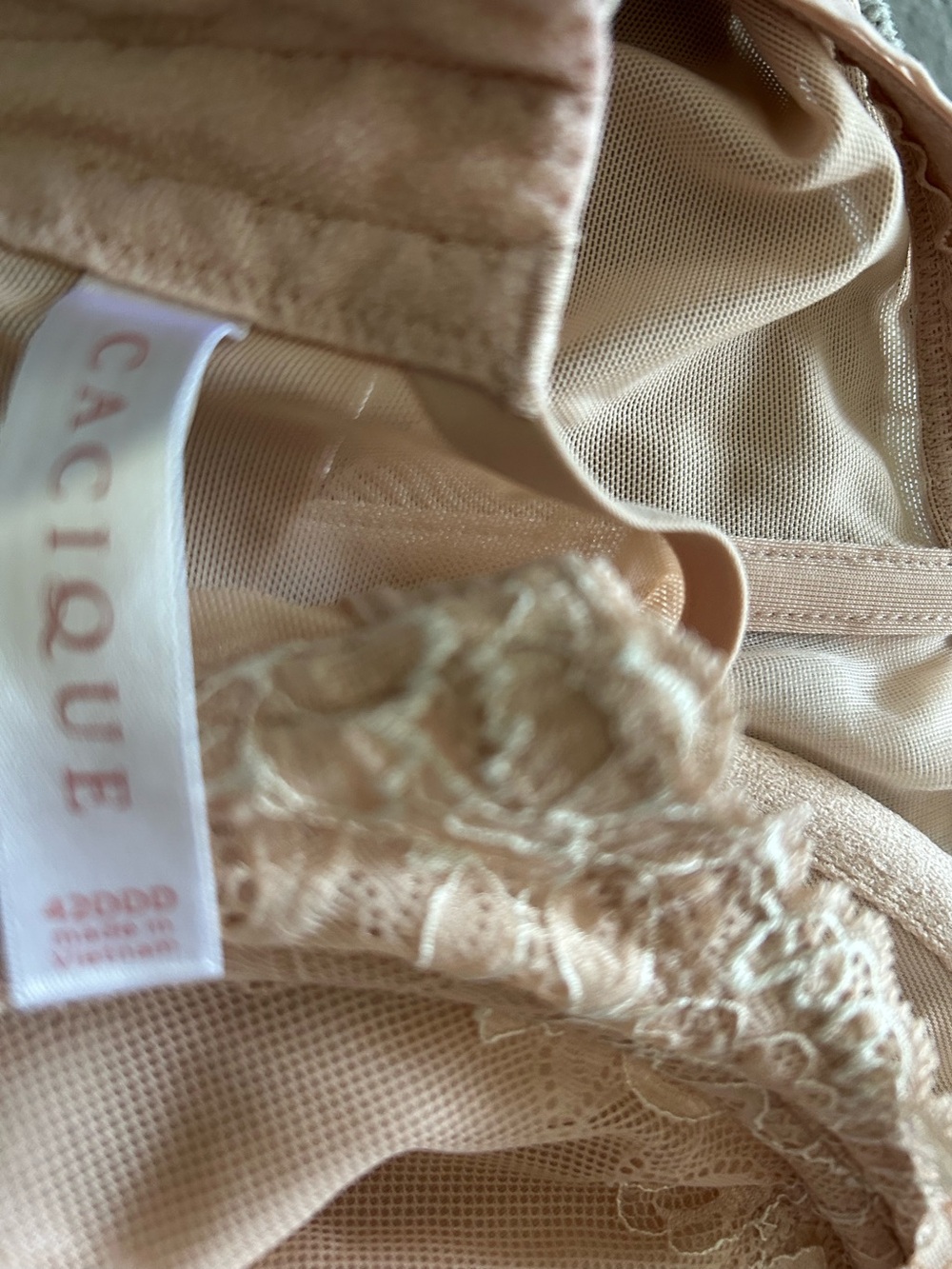 Cacique 42DDD Bra Modern Lace Covered Full Coverage Beige Floral - Picture 7 of 9
